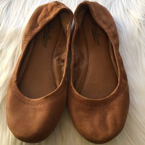 Luckybrand flats brown leather size 6